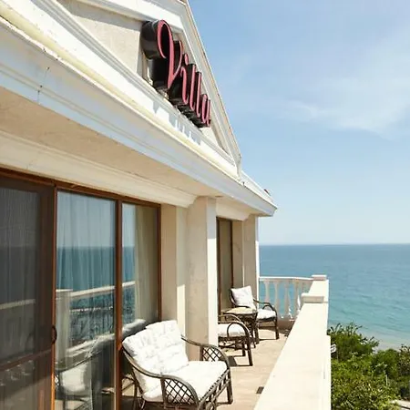 Katalina Aparthotel